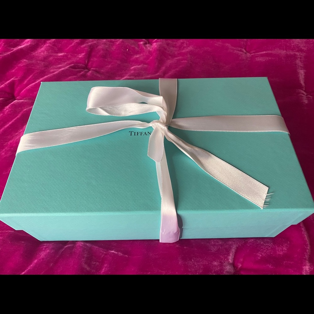 Tiffany and Co gift box